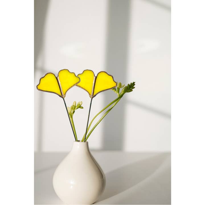 Samara Designs Studio – wholesale Garden/lawn stake – Glass Ginkgo Leaf