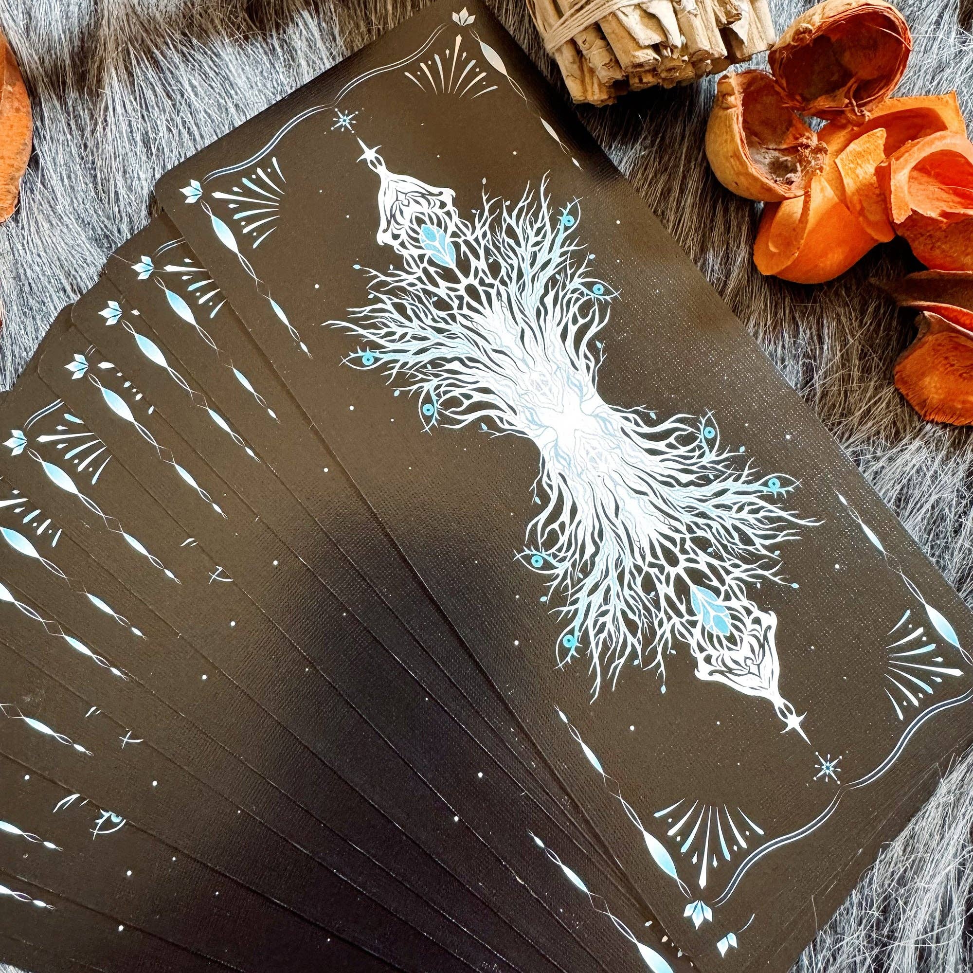 Vermilion Collection - Wholesale Tarot/Oracle Card - The Lighthouse in Fog Tarot6