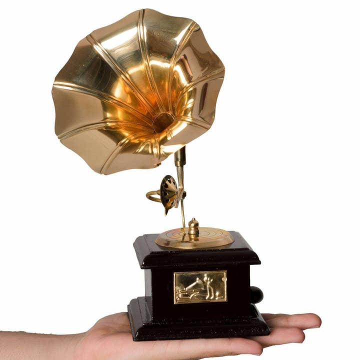 Magnifique Hearts - Wholesale Decorative Tabletop Object - Vintage Styled Gramophone, Antique, Home Décor, Handmade2
