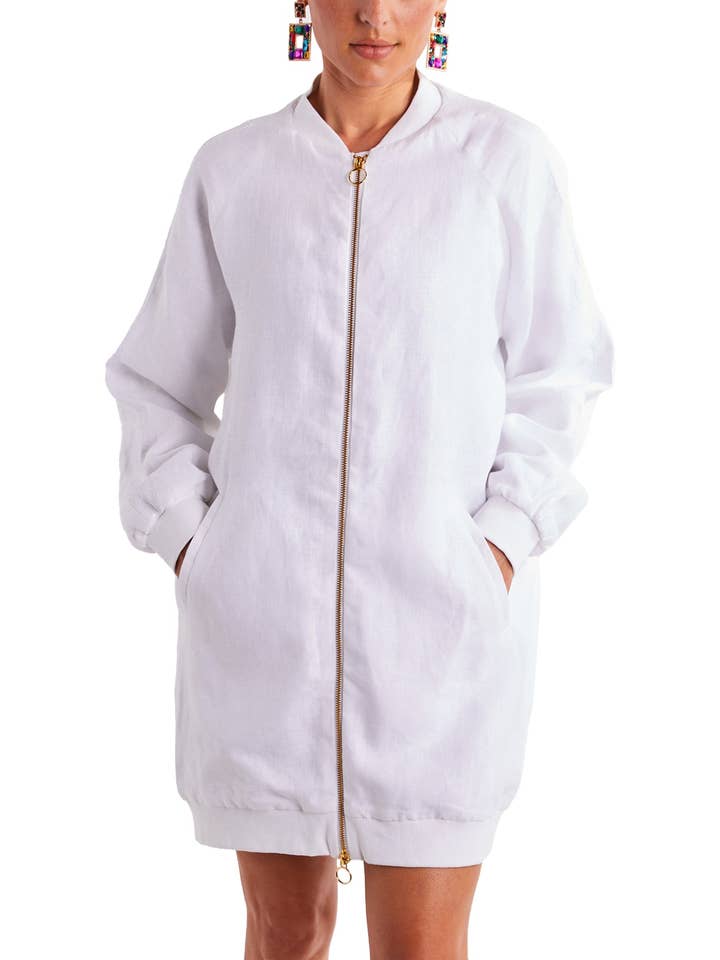 Veste bomber longue en lin blanche pour la vente par Amy Page DeBlasio