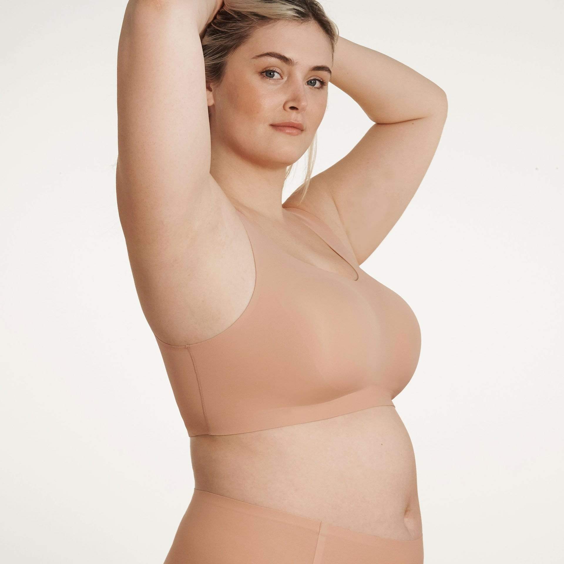 Evelyn & Bobbie - Wholesale Sports Bra - Women's - Defy Bra24