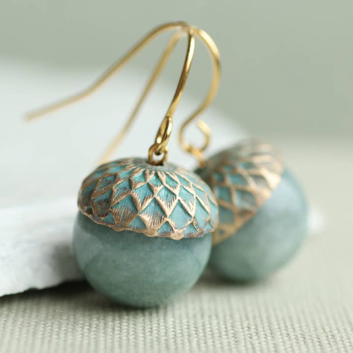 Pendientes de Bellota de Jade Azul Tormenta Dorada para venta al por mayor de Silk Purse, Sow's Ear