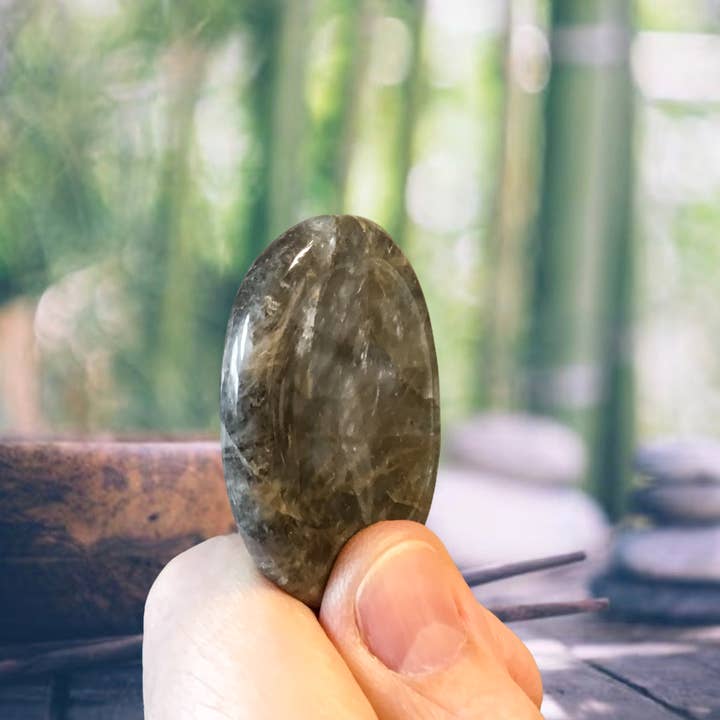 Essential Wellness - Body, Mind, Spirit - Wholesale Spiritual stone/crystal - SMOKEY QUARTZ Worry Stone with Information Card Option3