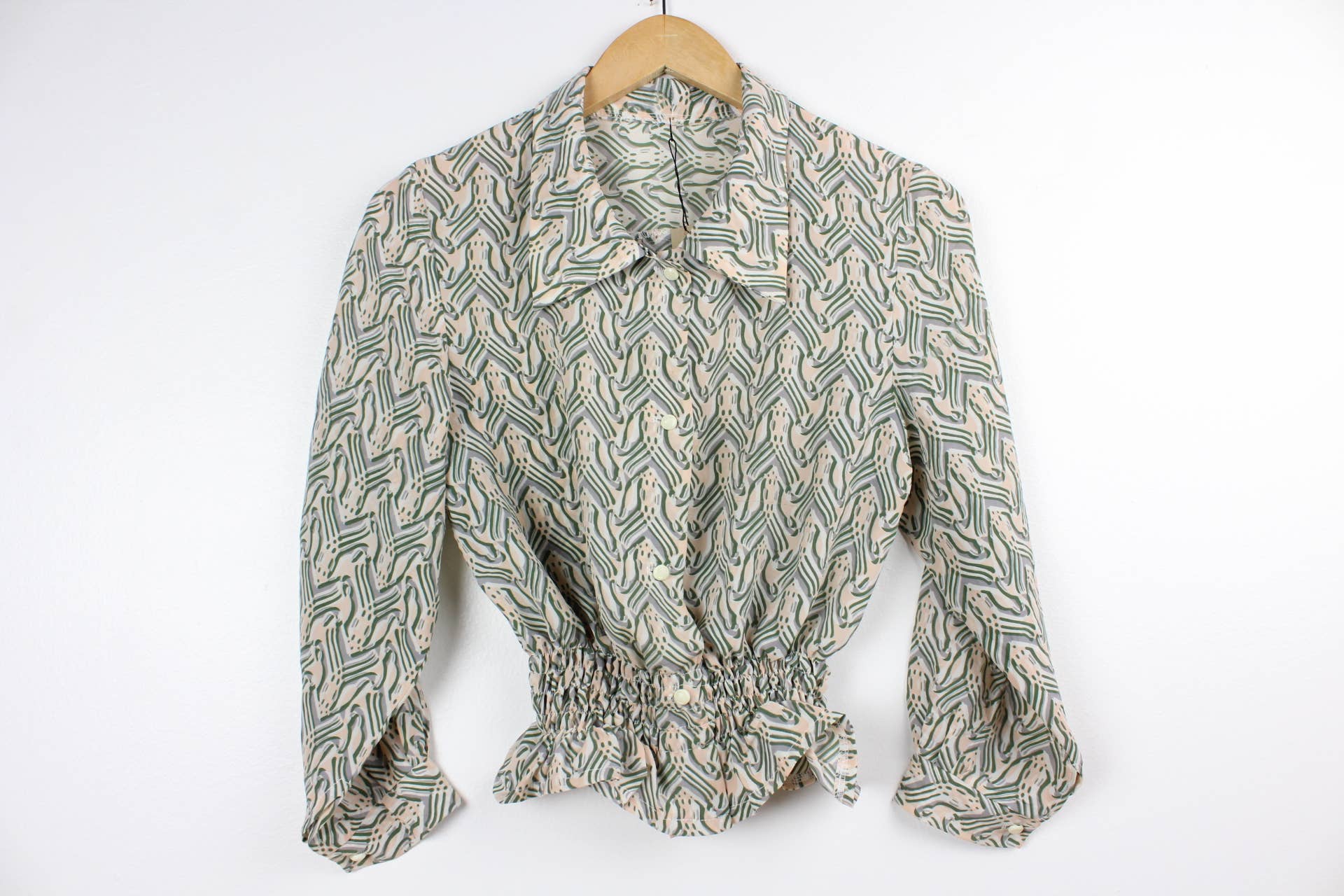 Sun's Out! - Wholesale Blouse - Women's - Reworked Vintage Long-Sleeve Button Up Blouse - Cinched15