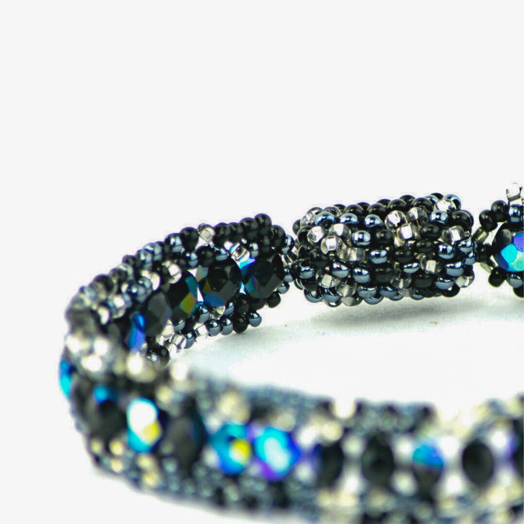 Lumily - Wholesale Beaded Bracelet - Confetti Magnetic Beaded Bracelet - Guatemala1