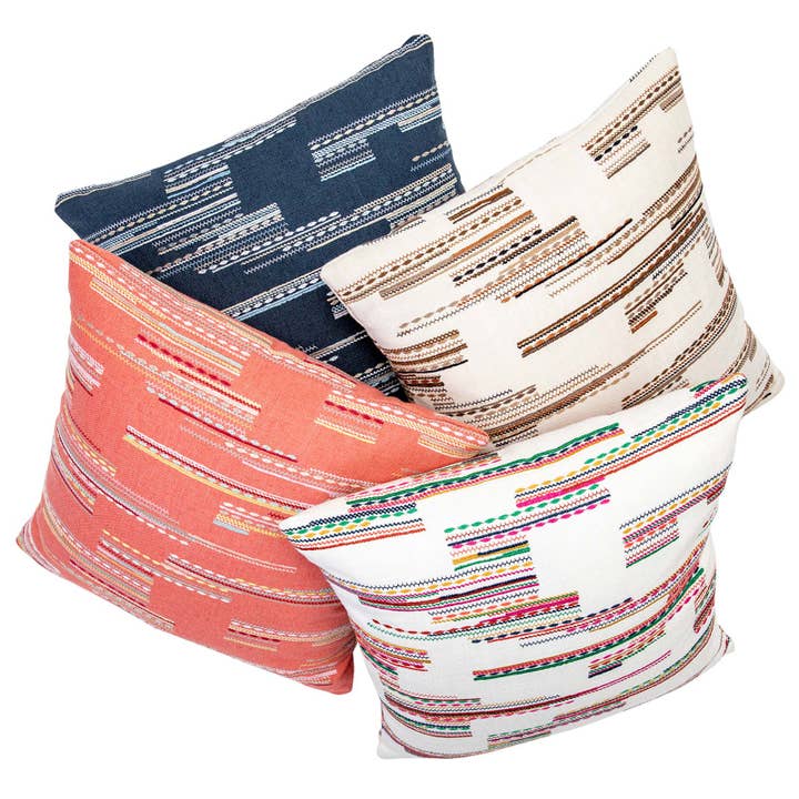 Coussin Cyprus pour la vente par The Pillow Collection Inc.