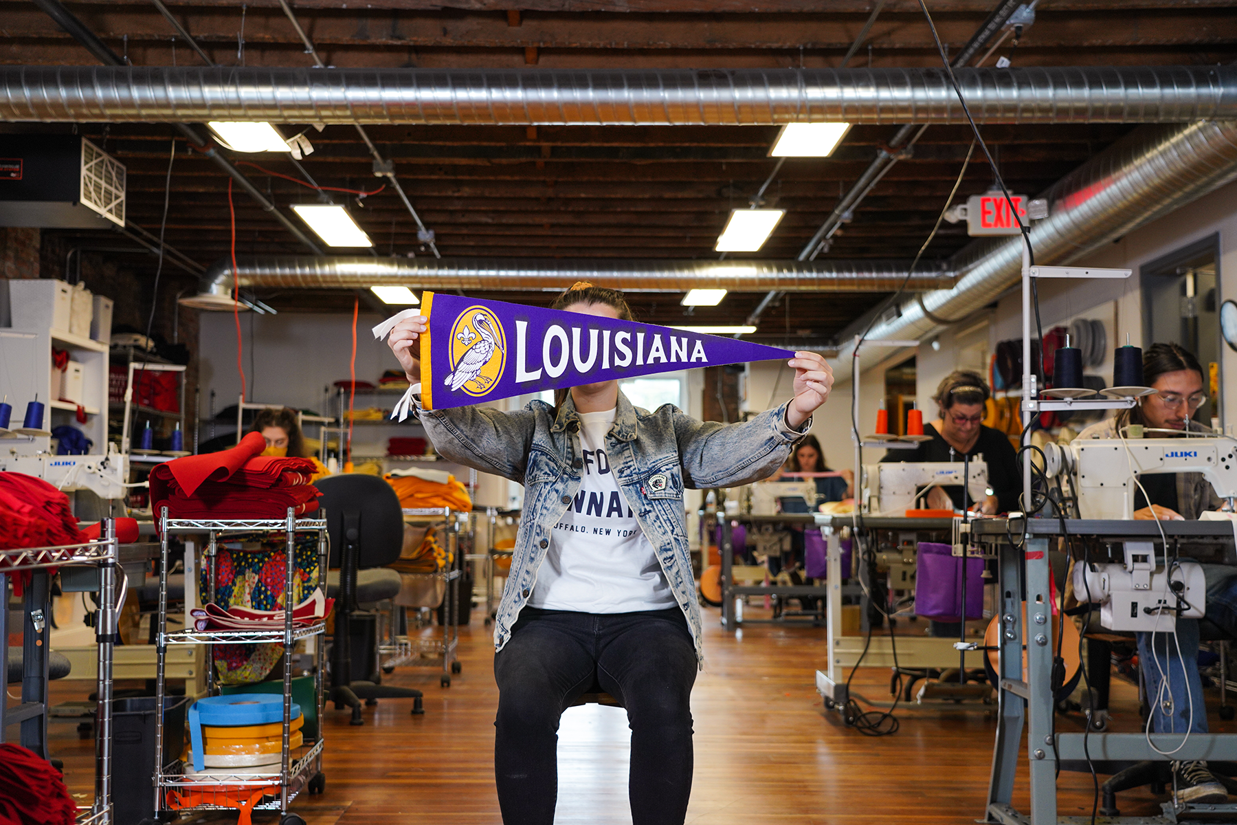Oxford Pennant - Wholesale Banner - Louisiana Pennant2