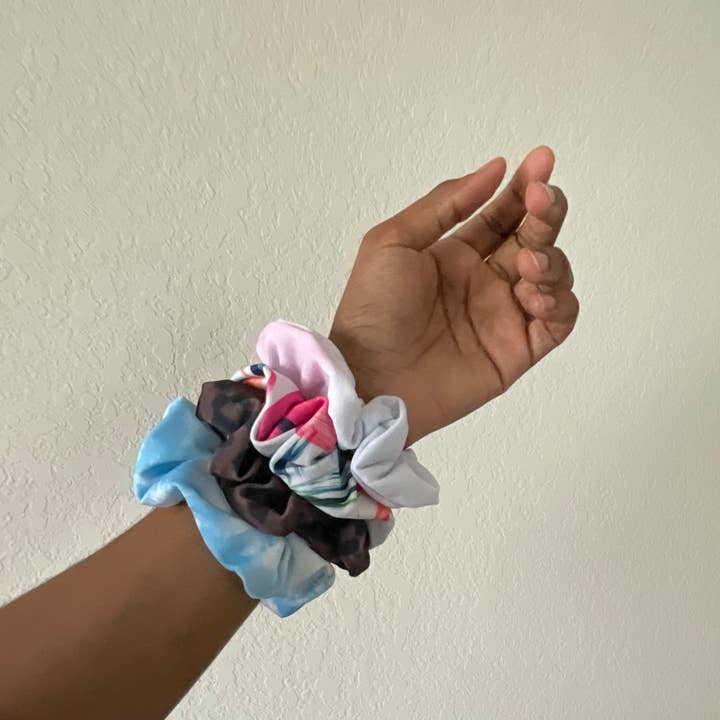 SustainaScrunchie for wholesale by Soulteria