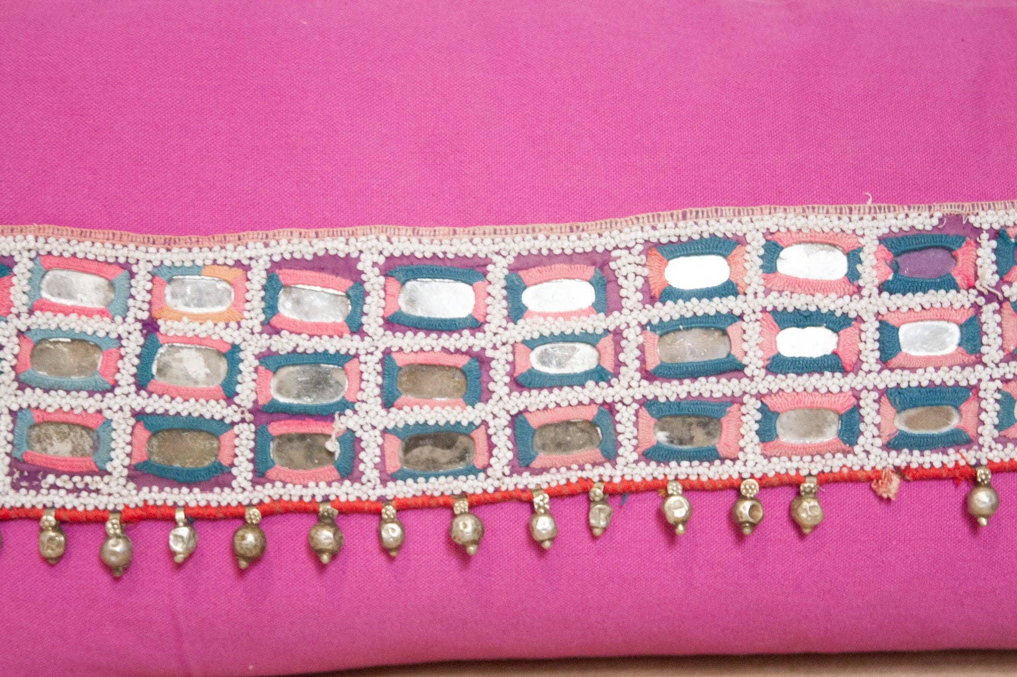 De-cor - Wholesale Lumbar Pillow - Kalli Nomad Lumbar Pillow1