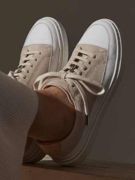 N°25 BASTILLE/WHITE for wholesale by PAIRS IN PARIS