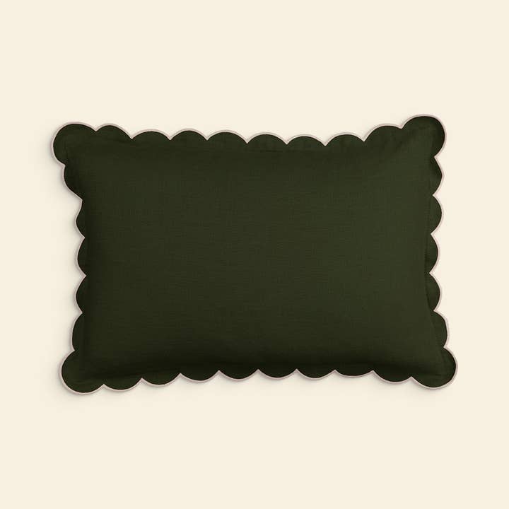 Tomète - Wholesale Chair cushion - The rectangular scalloped linen cushion Forest Green & White2