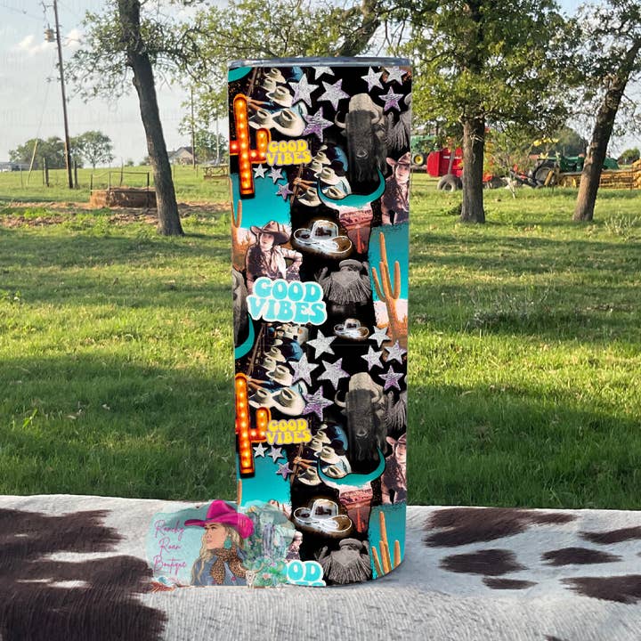 Good Vibes Cowgirl Western Becher, dünn, 20 oz für den Großhandel von Ranchy Roan Boutique