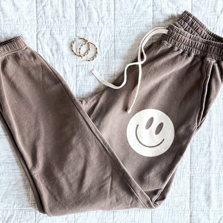 Alley & Rae - Wholesale Lounge Sweatpants/Joggers - Women's - Smiley Face Lightweight Fleece Sweatpants1
