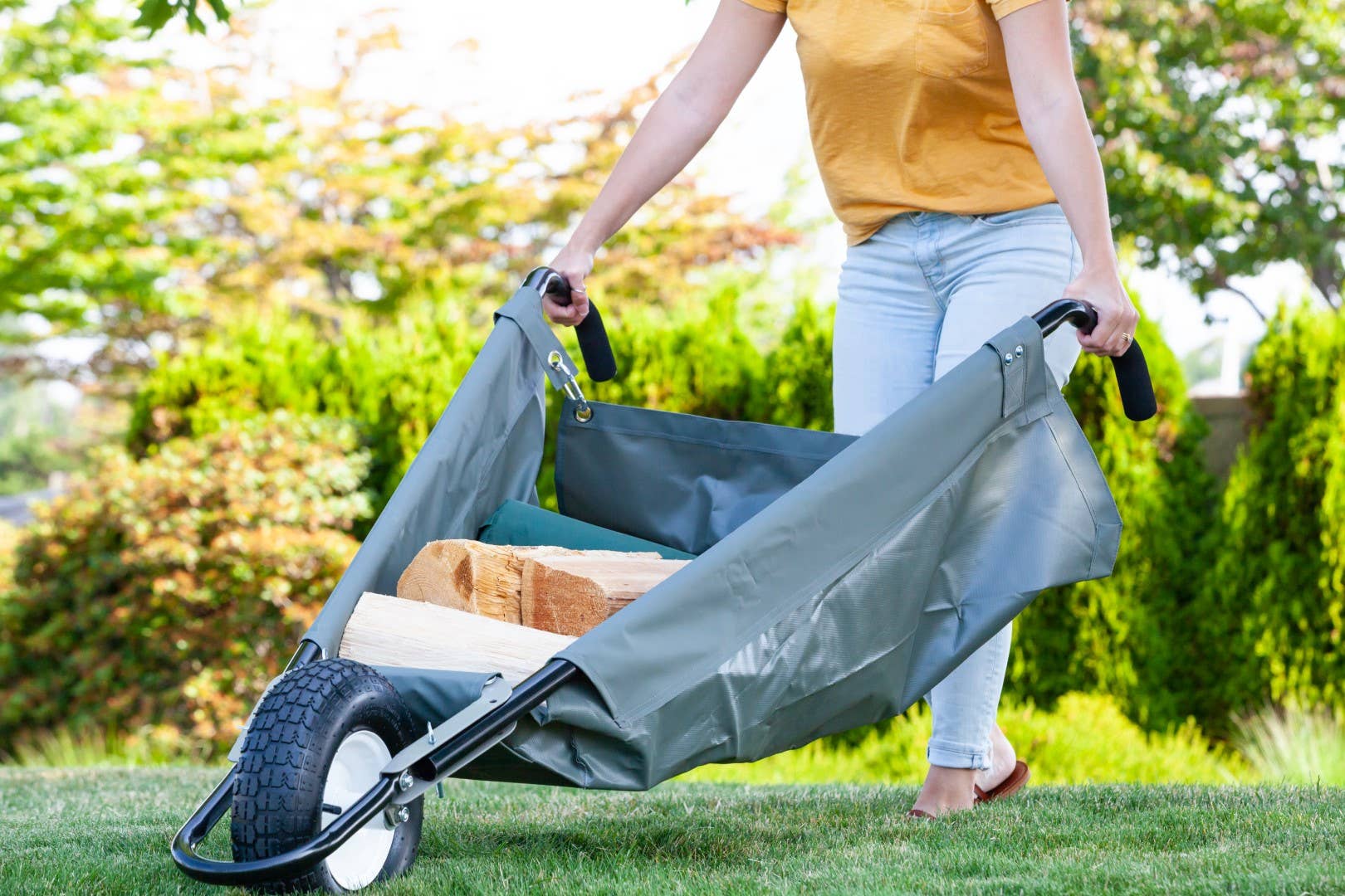 Allsop Home & Garden – wholesale Garden tool – WheelEasy Collapsible Wheelbarrow1