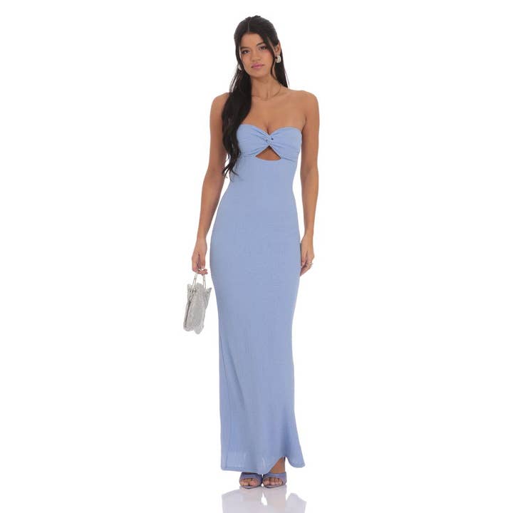Robe longue texturée sans bretelles avec découpes en bleu clair pour la vente par Lucy In The Sky