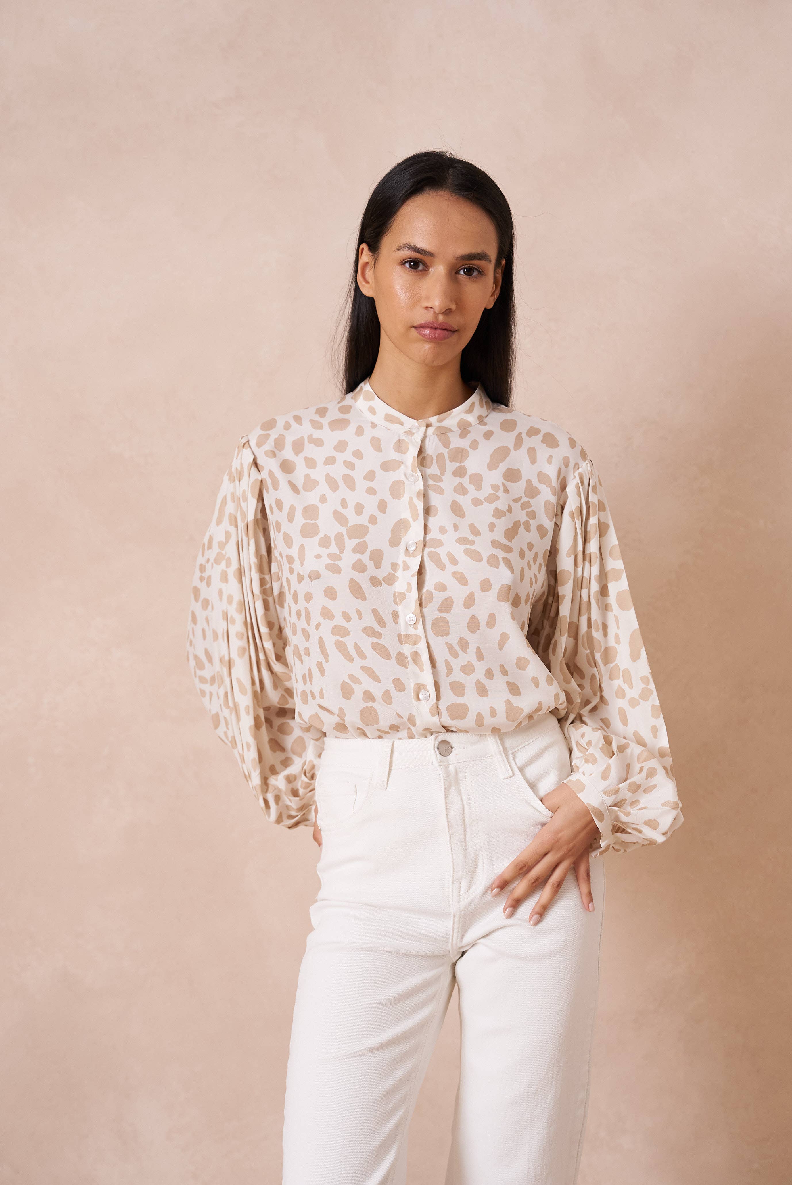 Attentif Paris - Wholesale Button Down Shirt - Women's - Leopard print shirt with officer collar7