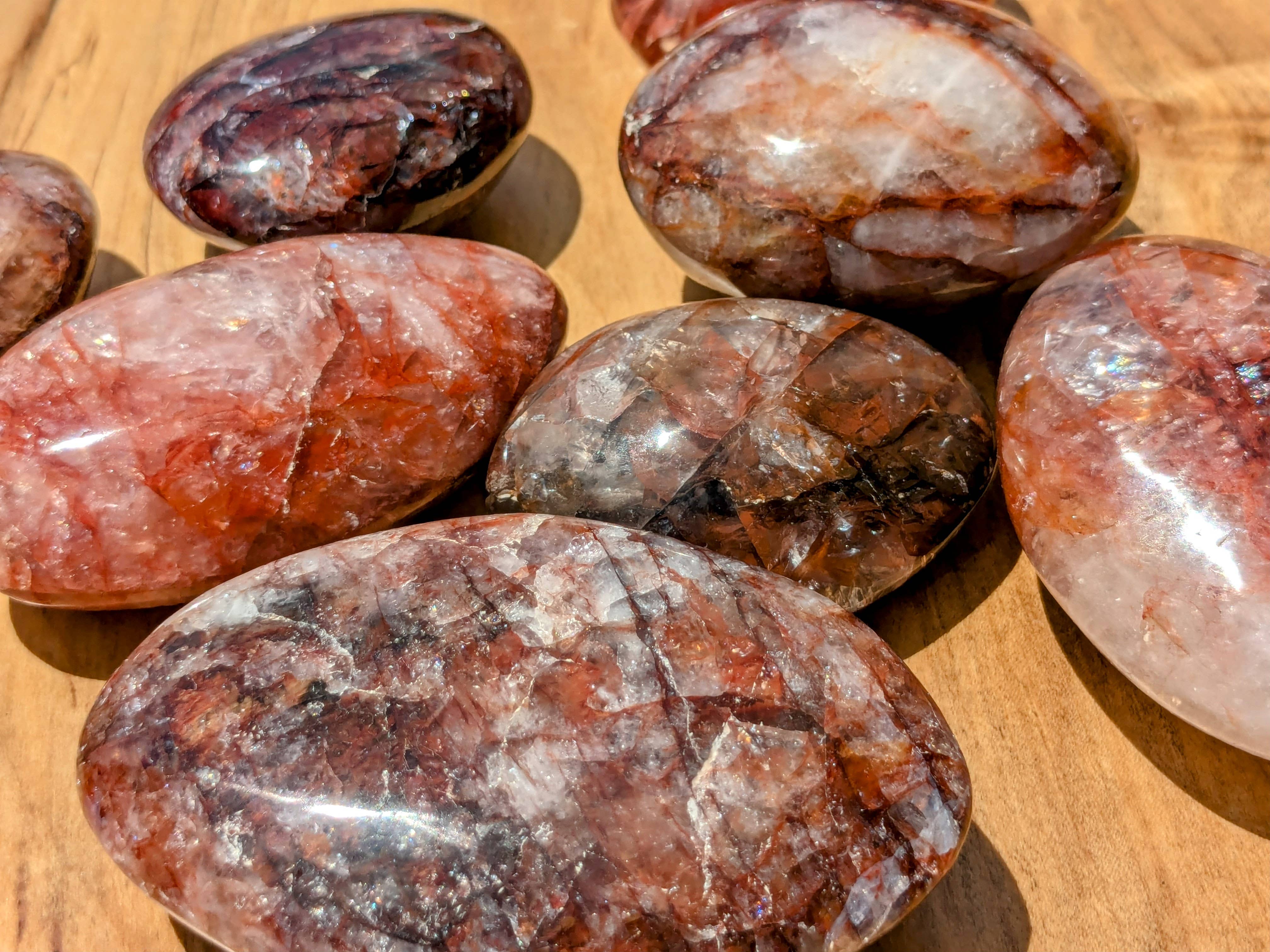 Jensen Rocks - Vente Pierre et cristal de spiritualité - Pierres de palmier en quartz hématoïde, quartz feu, lots de 1 à 6 kg1