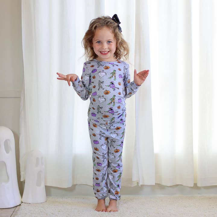 The Royal Standard - Wholesale Sleepwear set – Kids - Kid's Who's Your Mummy Long Sleeve Pajamas Light Gray/Multi -Asst.1