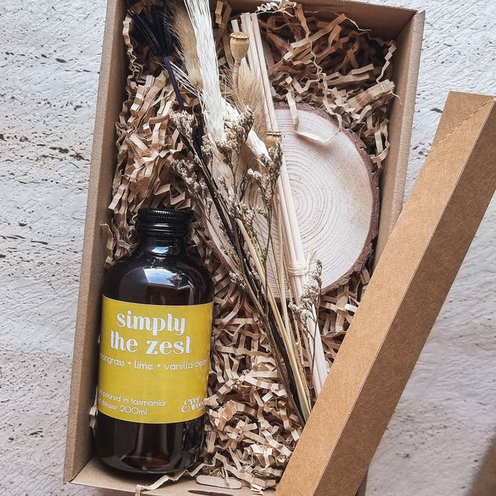 Everwood Candle Co. - Wholesale Reed Diffuser - 'Simply the Zest' Botanical Reed Diffuser 200ml