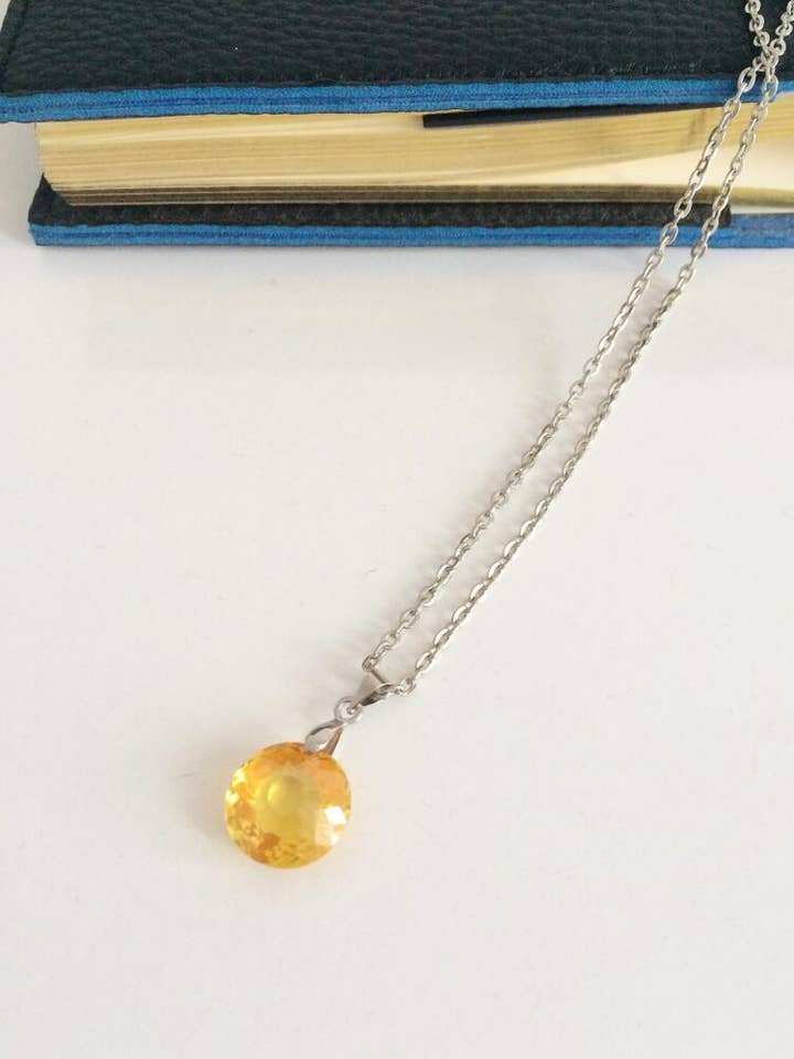 CITRIN HÄNGSMYCKE för wholesale av Minnirella