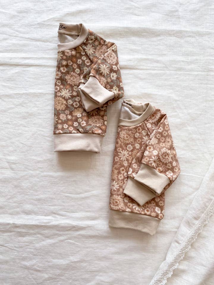 PETITE EvelinaApparel - Wholesale Knit Sweater - Baby - Baby cotton sweater / vintage floral