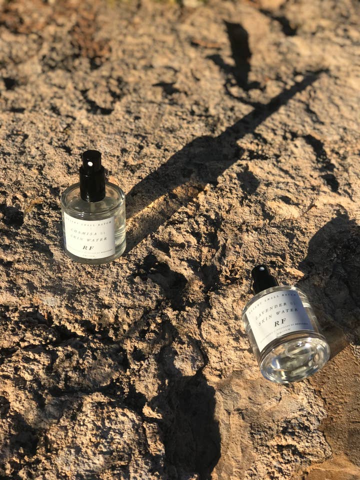 Lavender Skin Water (ren organisk hydrosol) for engroshandel hos Rootfoot