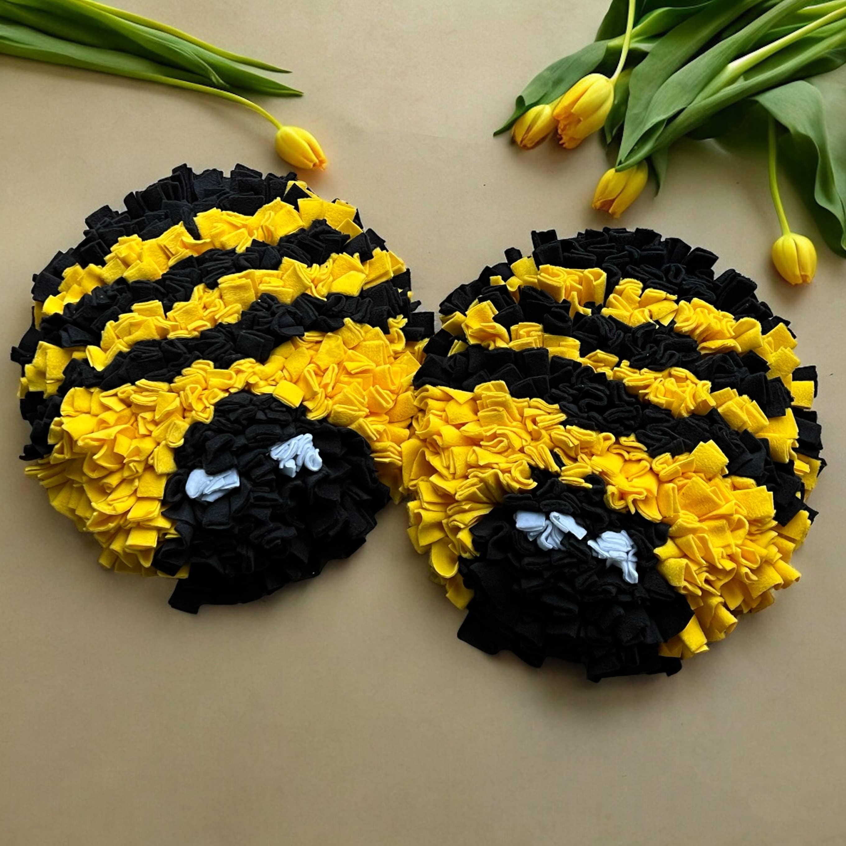 Schnüffel Dog - Wholesale Pet Plush Toy - Dog - Large bee-look snuffling rug2