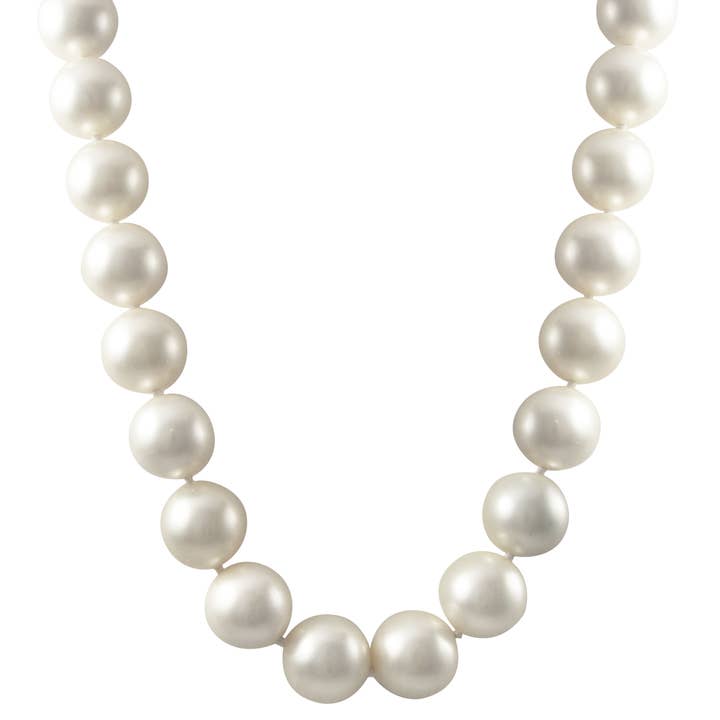 Collier en perles semi-brillantes blanches de 14 mm, fermoir à mousqueton pour la vente par Dlux Jewels