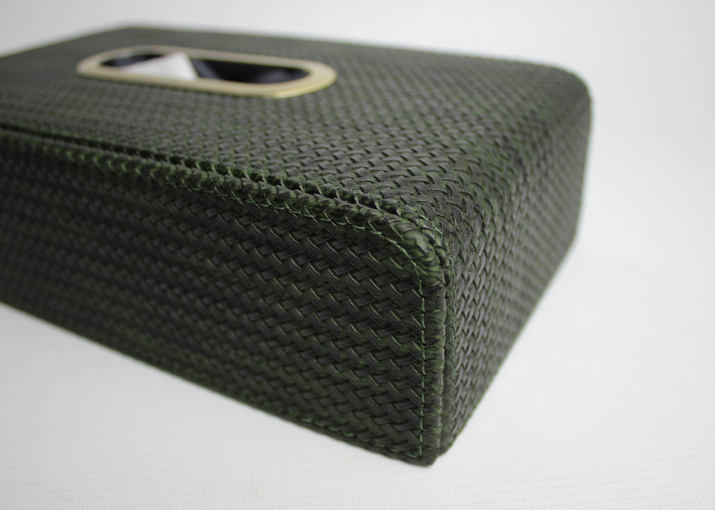 Signature Home Collection GmbH - Vente Boîtes à mouchoirs - Boîte à mouchoirs aspect osier vert foncé avec ouverture en laiton3