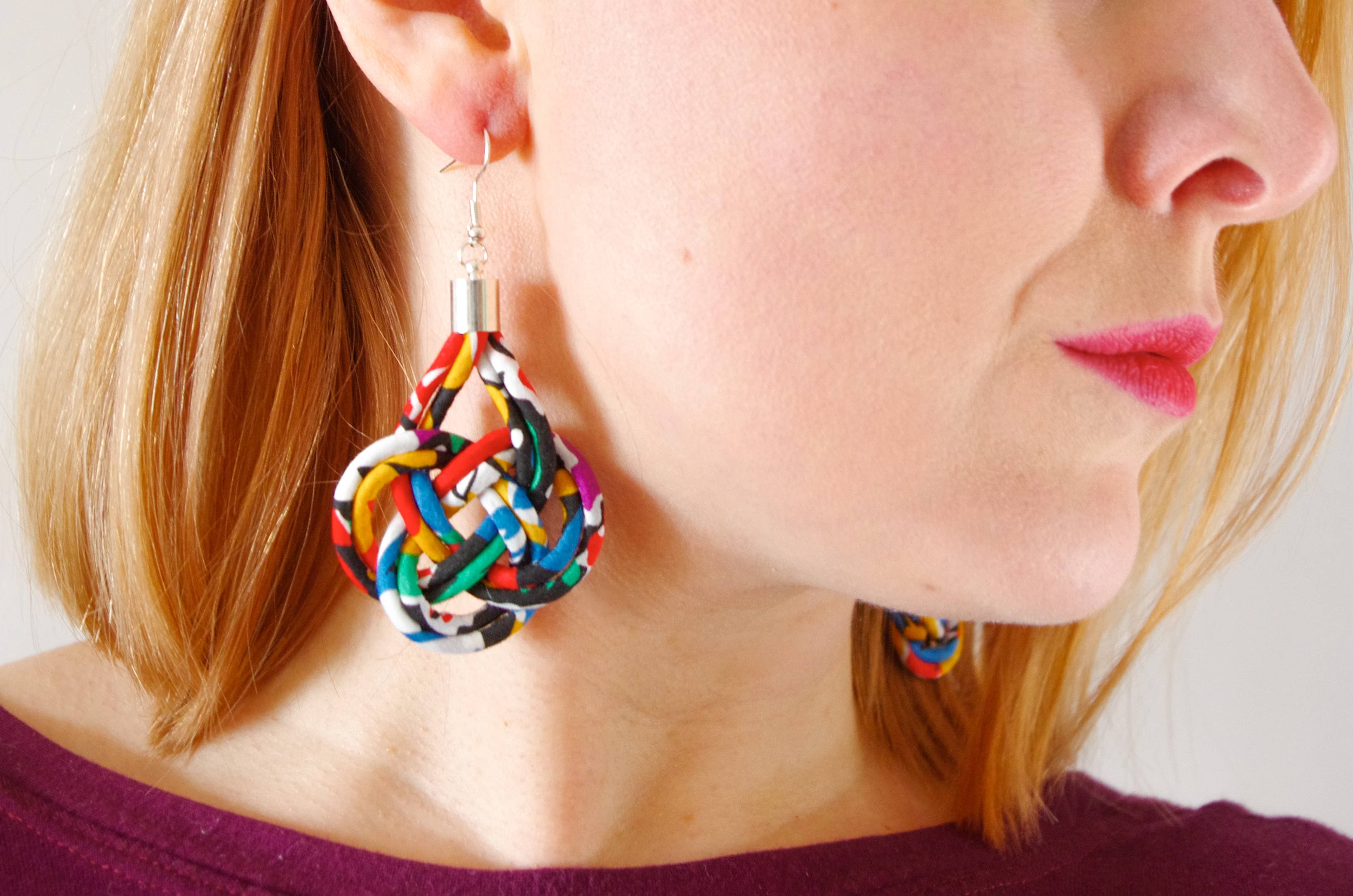 Bunny Bosworth – wholesale Dangle earrings – Large Liberty Fabric Cord Knot Earrings - Deco Florals2