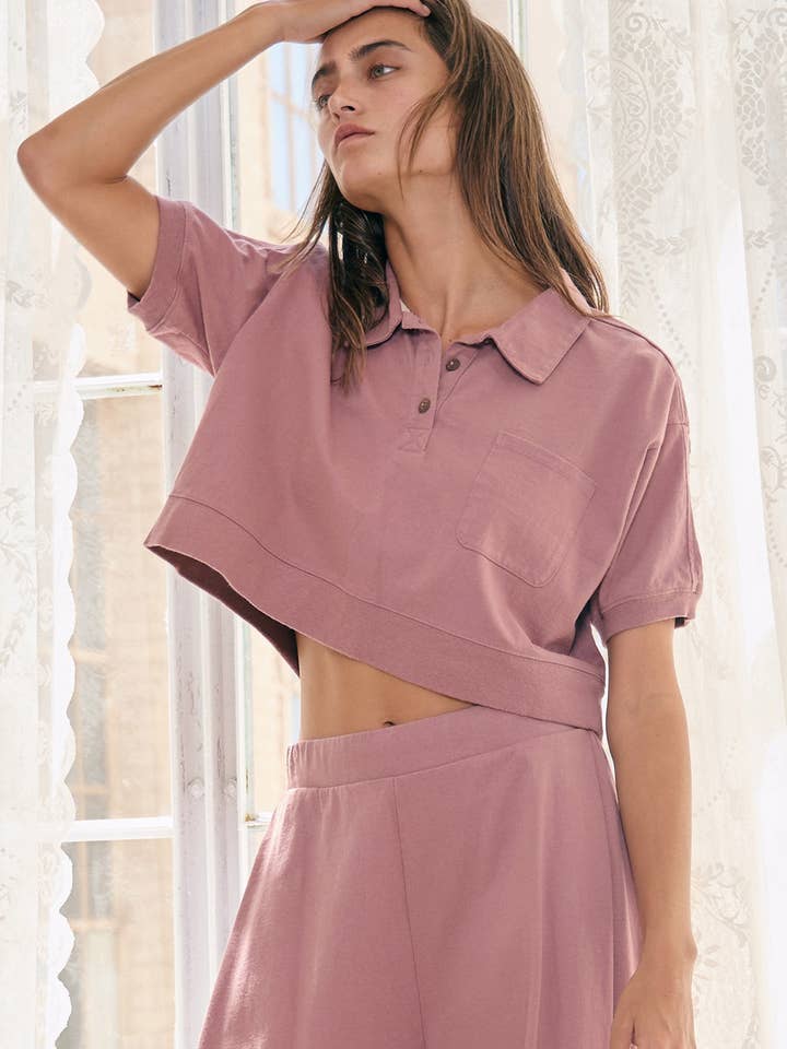 BUCKETLIST - Wholesale Polo - Women's - IT2448 Collared Boxy Solid Crop Polo Top
