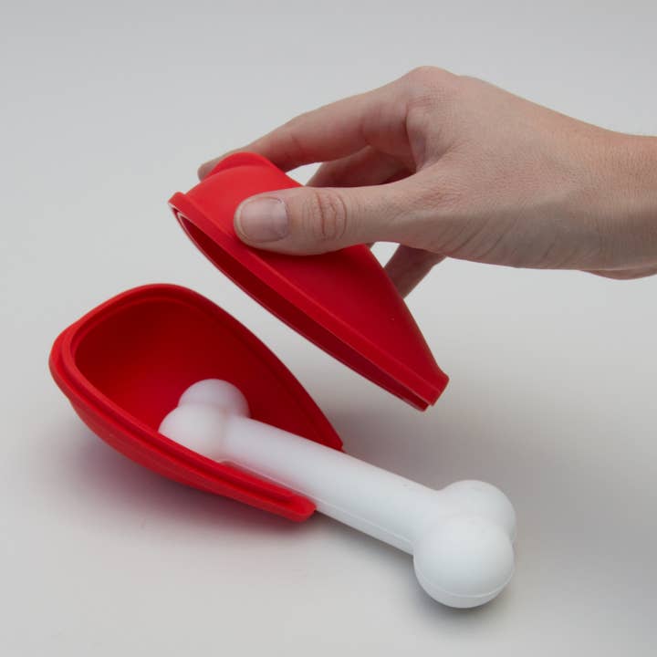 SUCK UK Ltd - USA - Wholesale Pet Treats - Dog - Pupsicle Ice Lolly Maker for Dogs