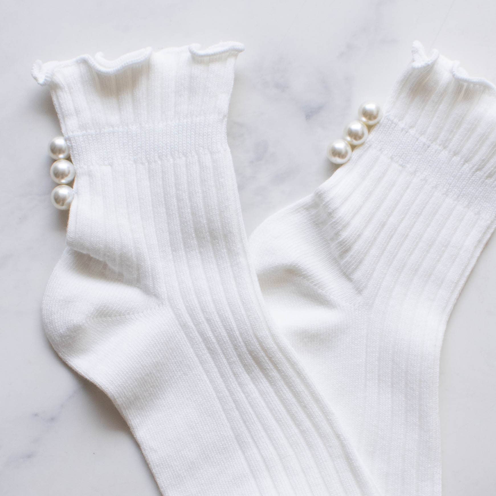 Tiepology - Wholesale Socks - Women's - Women's Love Pearls Socks1