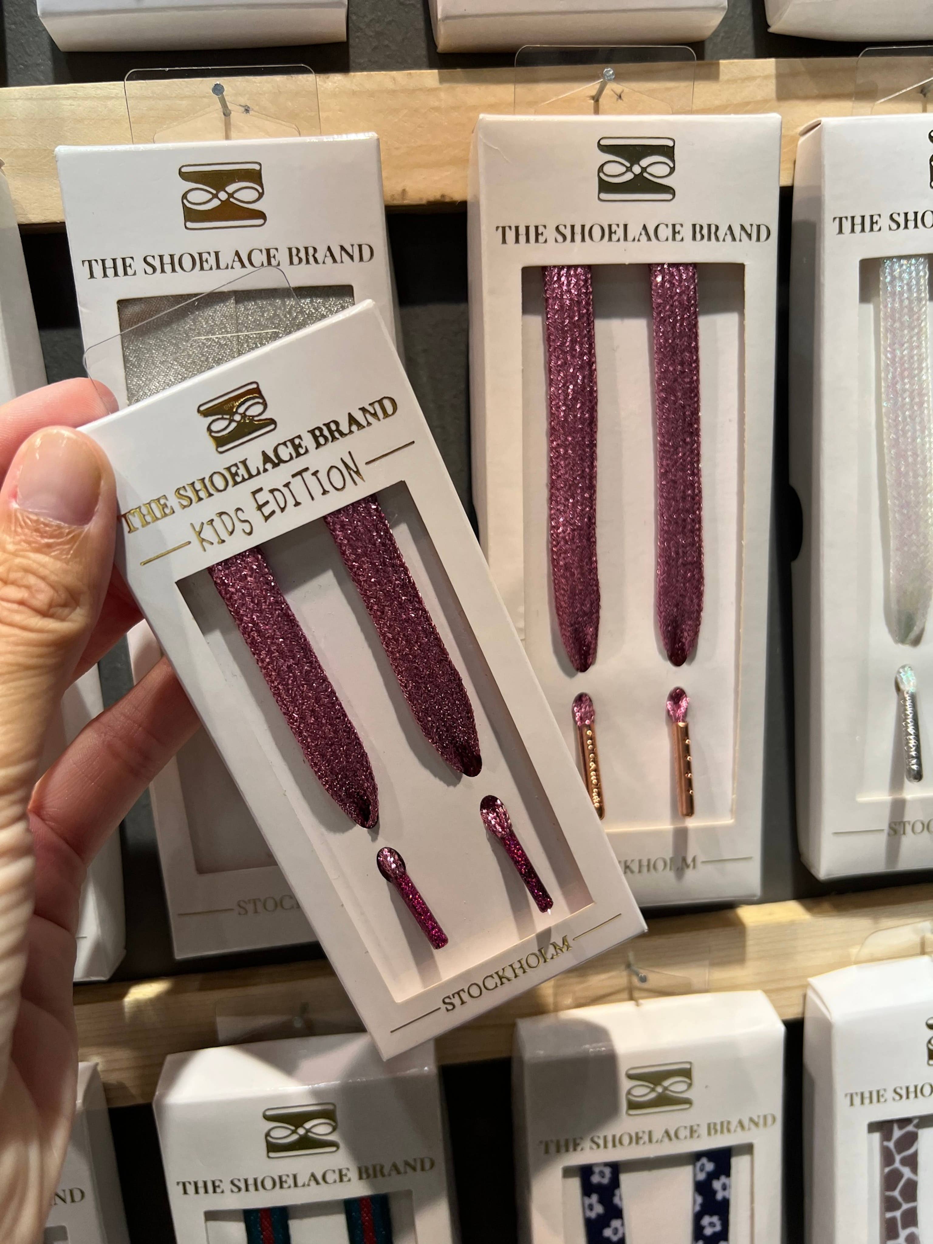 The Shoelace Brand – wholesale Skosnöre - Barn och baby – Kids Glitter Pink – Glittrande skosnören för små modefantaster ✨2