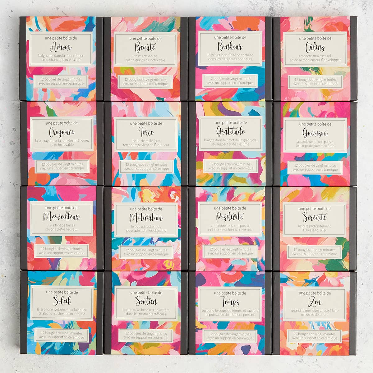 Cotton & Grey – Vela/castiçal cónico por atacado – Uma pequena caixa de Abraços (Abstrato)3