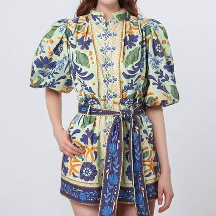 Combinaison à manches courtes avec imprimé floral et col rond pour la vente par UZ Wholesale Store