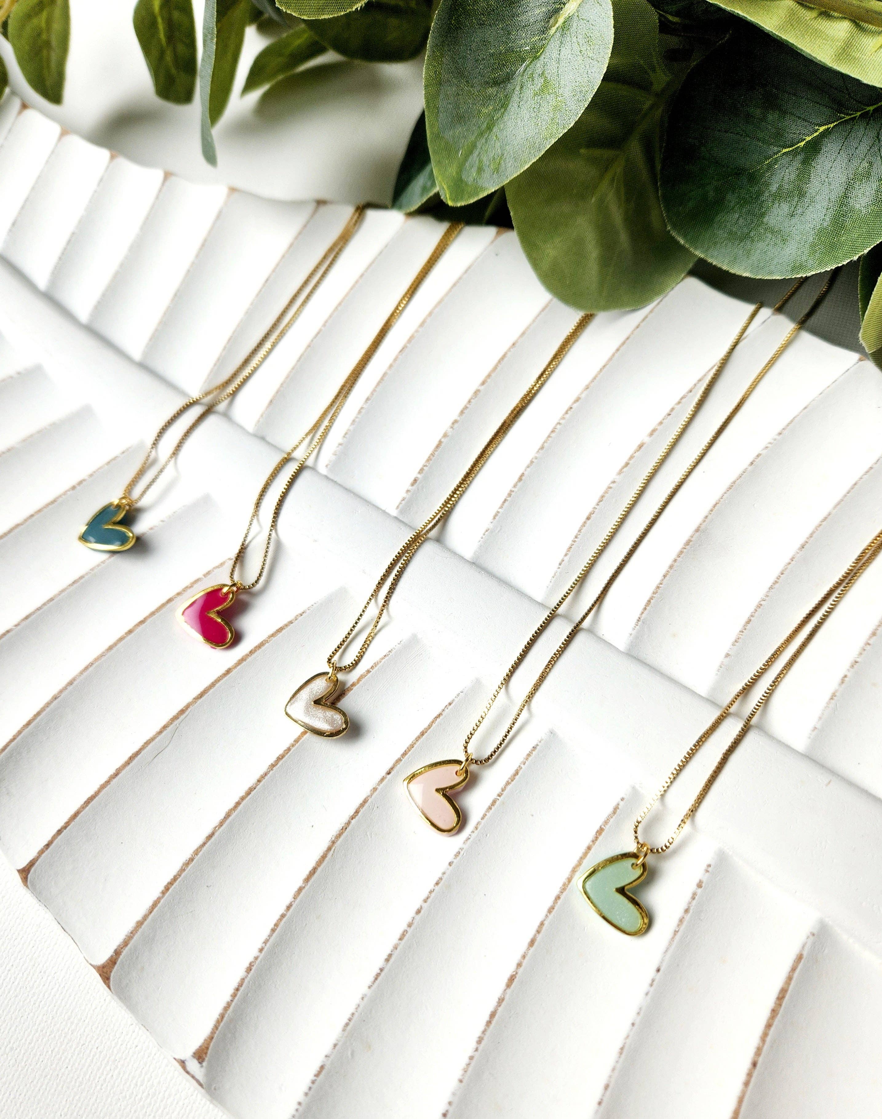 Twig & Rue boutique - Wholesale Pendant/Charm Necklace - Gold heart necklace11