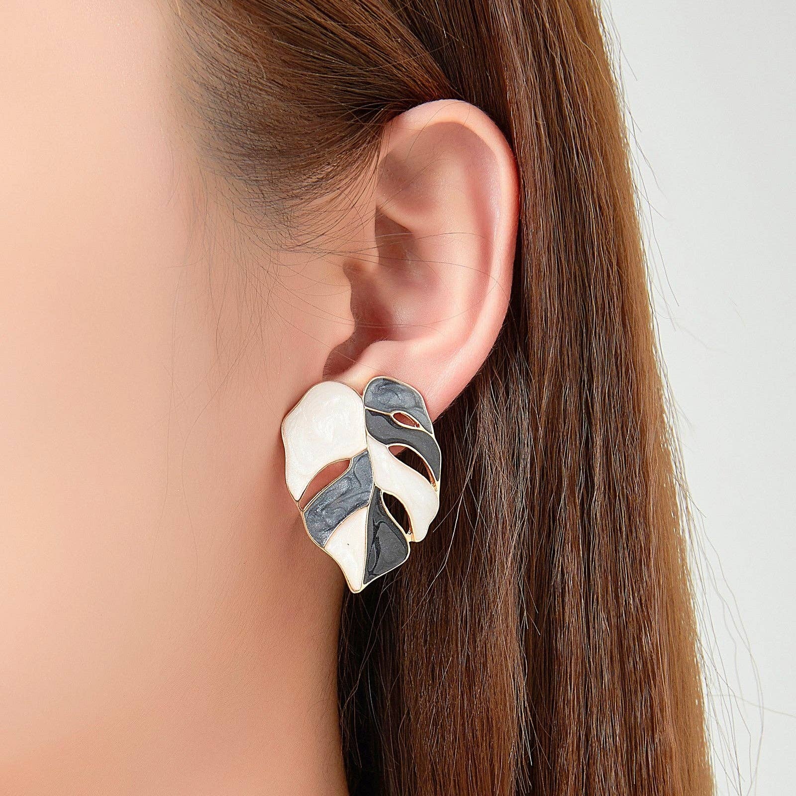 BELLE MISS - Wholesale Clip-On Earrings - Binta clip earring5