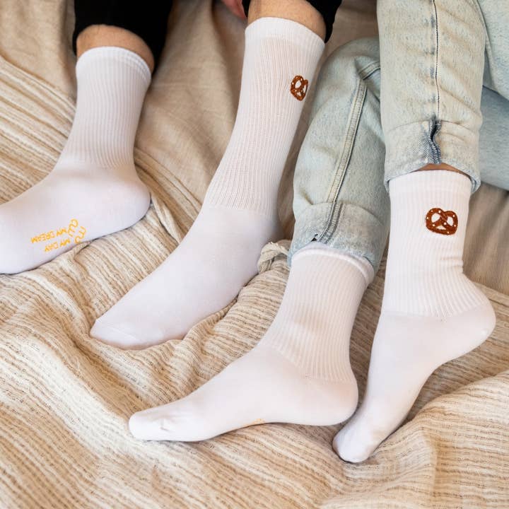 My Day My Dream – Großhandel Socken - Unisex – Brezel Weiß - Gestickte Socken1