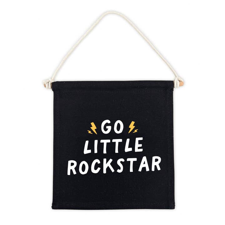 Cartel colgante de lona Go Little Rockstar (negro), lienzo para niños para venta al por mayor de Cherrypick