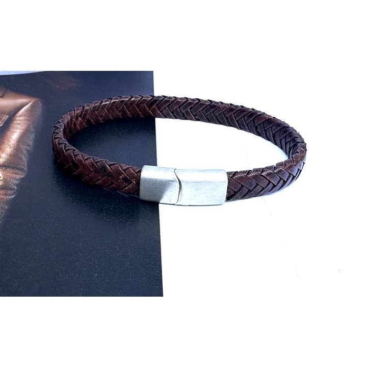 Men's bracelet braided leather brown 8mm for wholesale by Chic Le Freak