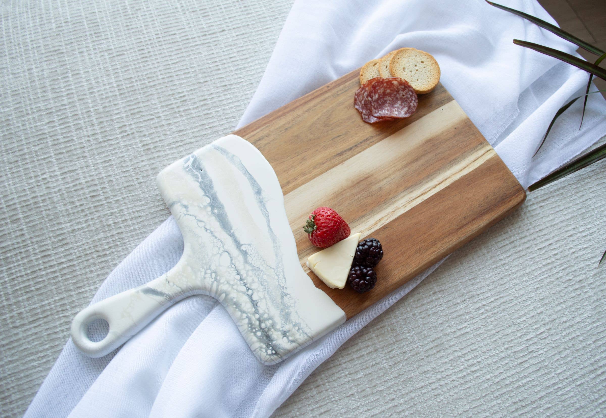 Lynn & Liana Designs - Wholesale Cheese Board - Charcuterie Board - Medium 8" x 16" NO TARIFFS!3