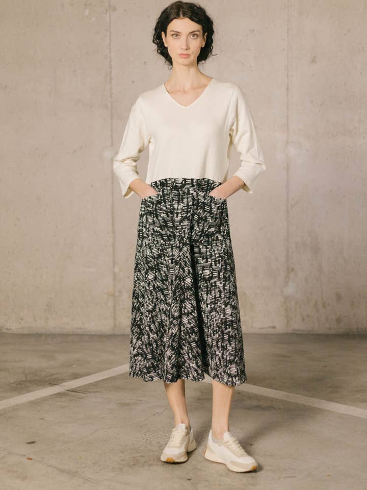 Rå/Sort Mønstret Kjole for engroshandel hos PAN Producto Básico