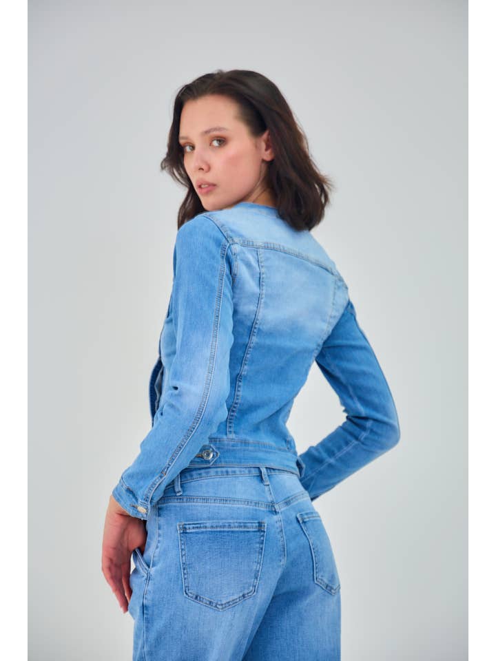 ANA & LUCY - Wholesale Denim Jacket - Women's - WOMEN'S JEANS JACKET - “Charlène” (Pearl and Strass)3