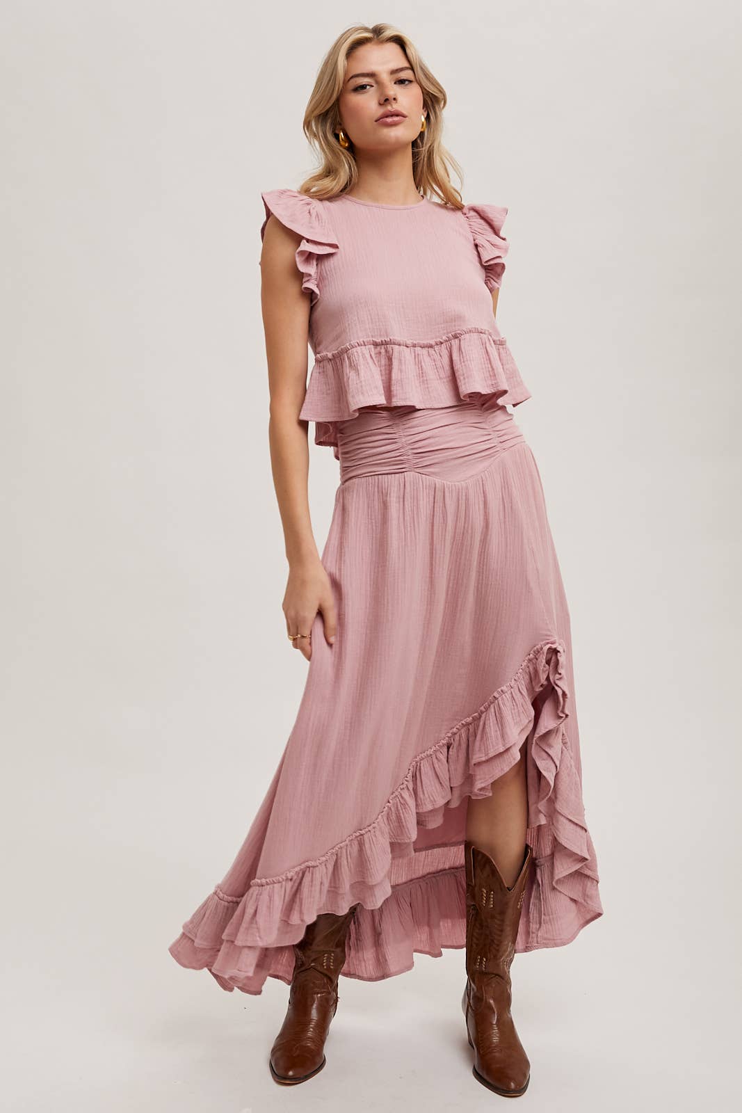 Bluivy – Großhandel Set aus Oberteil und Rock – Damen – MINIROCK-SET MIT CROP TOP UND SEITENSCHLITZ MIT RÜSCHENBESATZ12