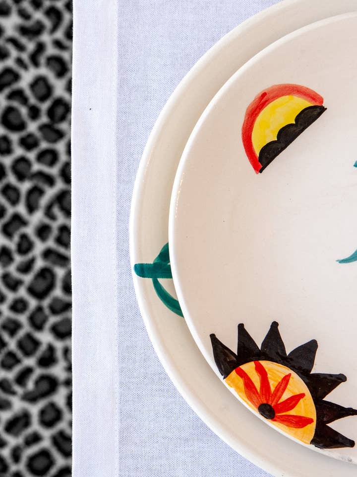 Medium plate with designs (Ø24cm) for wholesale by Marobali