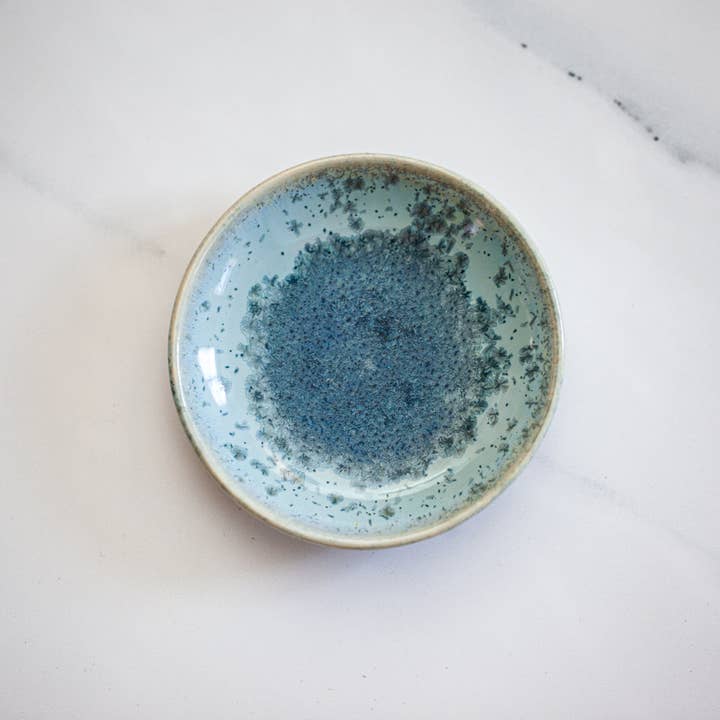 Melike Carr - Vente Plateaux à bijoux - Plats à anneaux en céramique, glaçures cristallines1