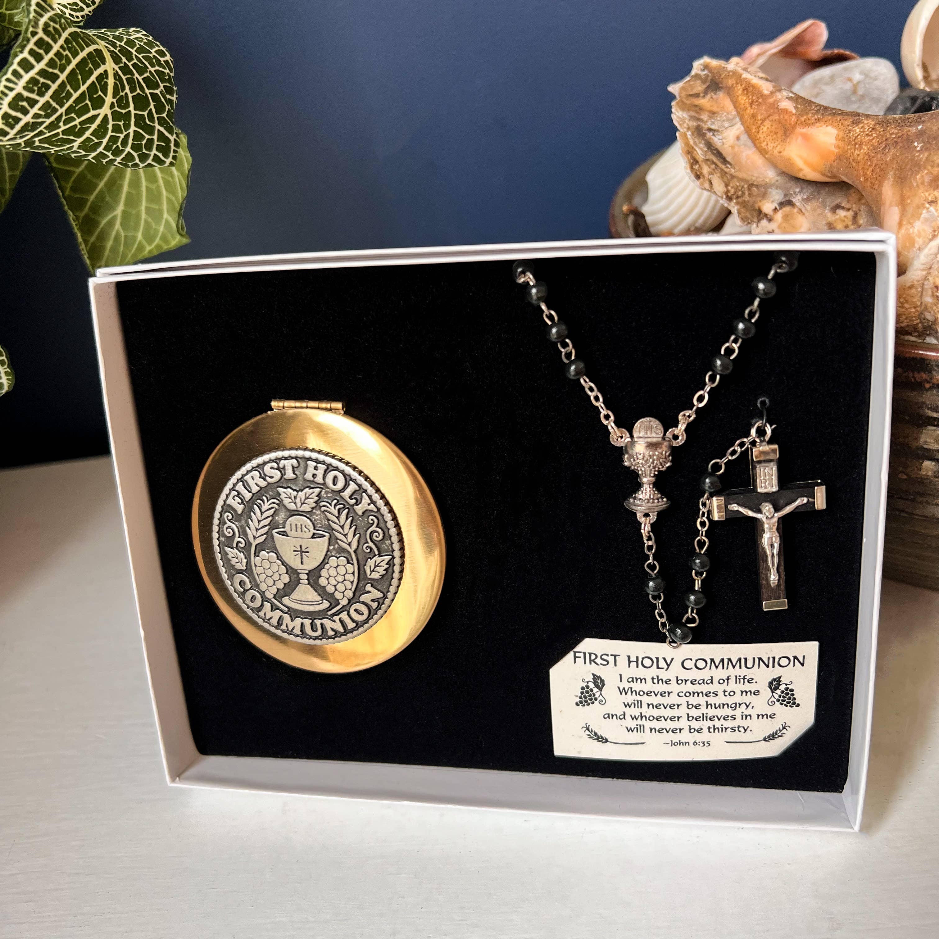 Abbey + CA Gift - Wholesale Religious Card - Communion Rosary Gift Set for Boy7