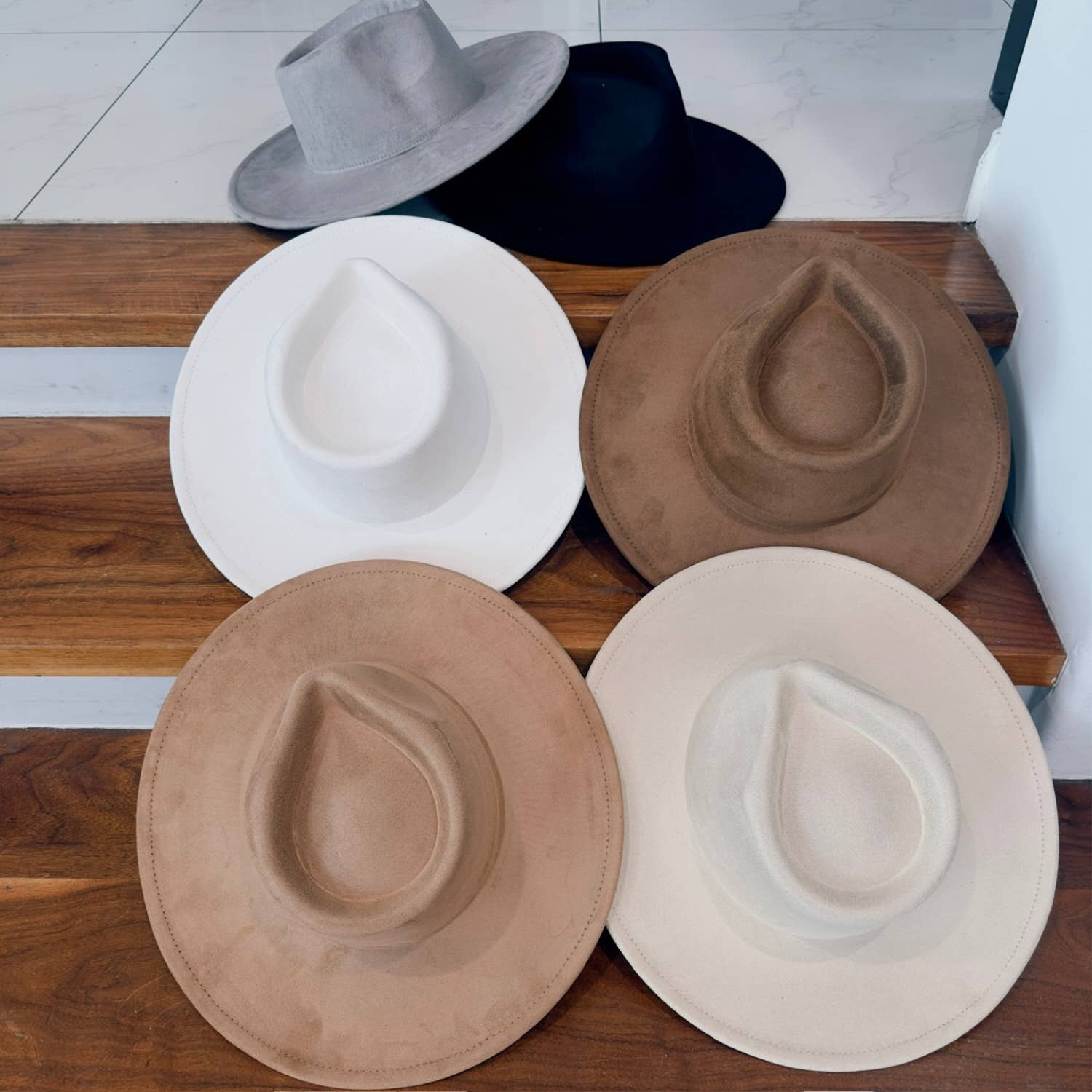 Queens INC - Wholesale Hat Accessory - Women's - Vegan Suede Rancher Hat16