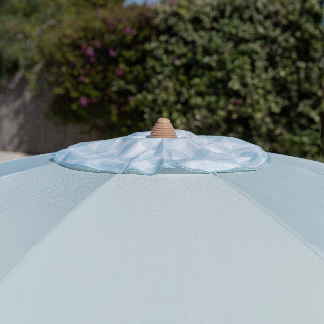 Flamingueo - Wholesale Beach Umbrella - Aquamarine wavy umbrella12